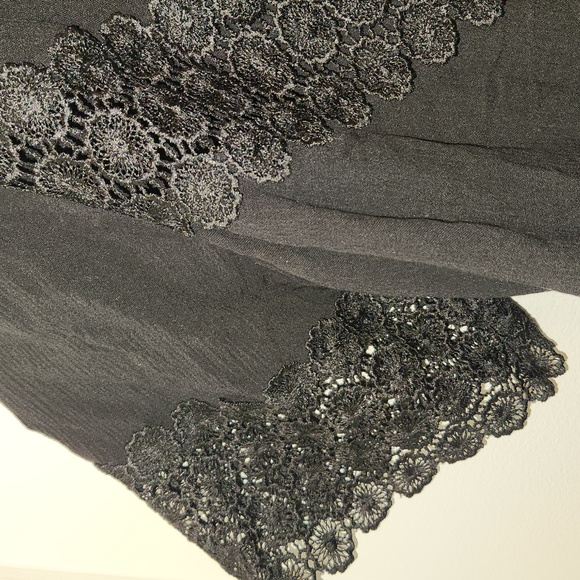 Black Crochet Lace Trim Tie Front Cropped Cardigan Size Lg (11/13) EUC - Picture 2 of 7